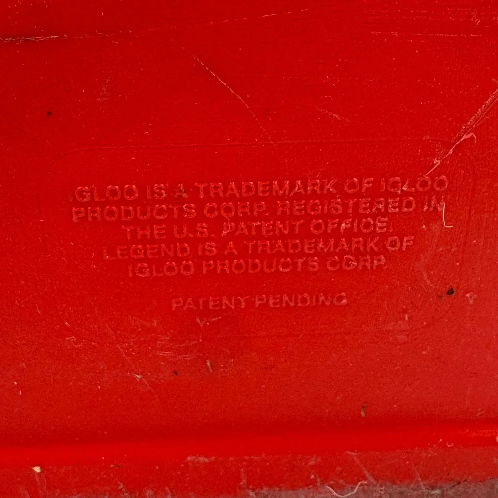 Igloo Legend 12 Cooler Vintage Red White USA Made 12 Quart‎ Personal Lunch Box